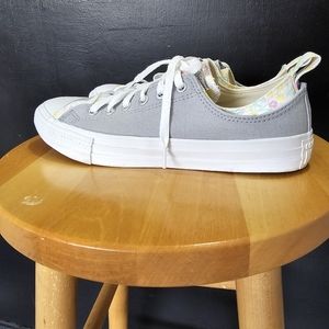 Converse flower shoes